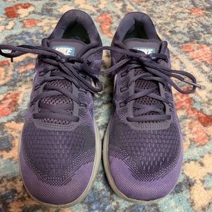 Nike free run women’s 8.5